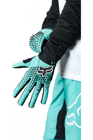 WOMENS DEFEND GLOVES - Click Image to Close